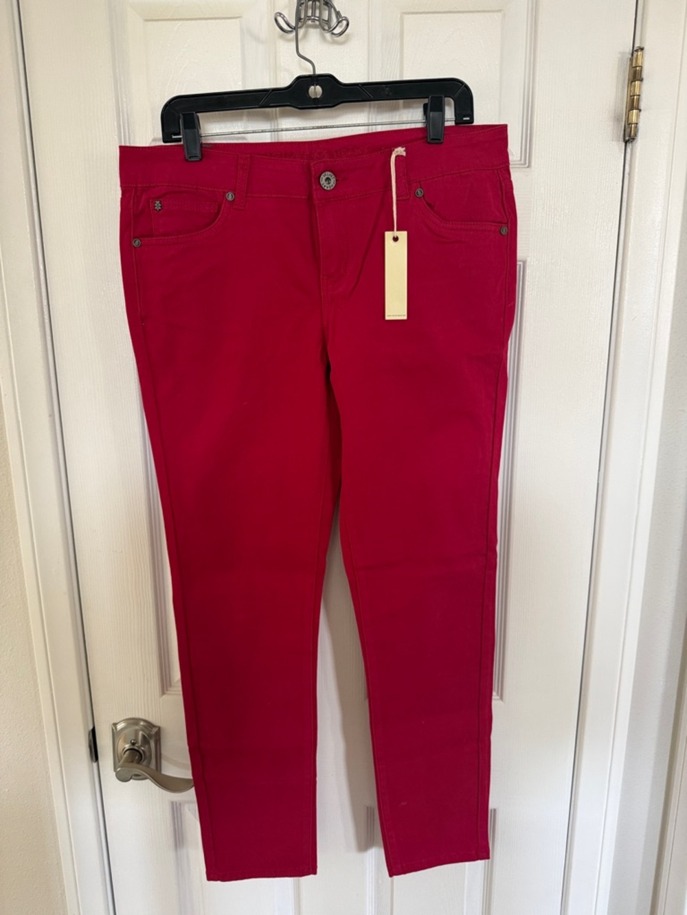 Women’s Pink Stretch Low/Mid-Rise Jeans